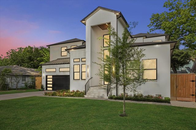 811 Woodstock, Bellaire, TX 77401