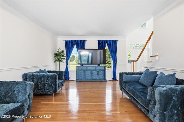 562 Country Club Road, Easton, PA 18045