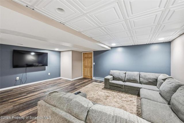 562 Country Club Road, Easton, PA 18045