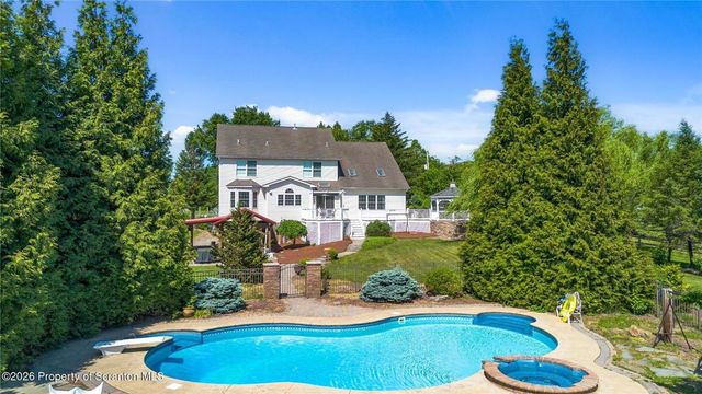562 Country Club Road, Easton, PA 18045