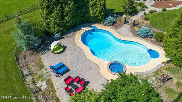562 Country Club Road, Easton, PA 18045