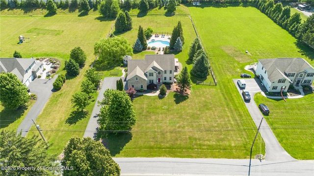 562 Country Club Road, Easton, PA 18045