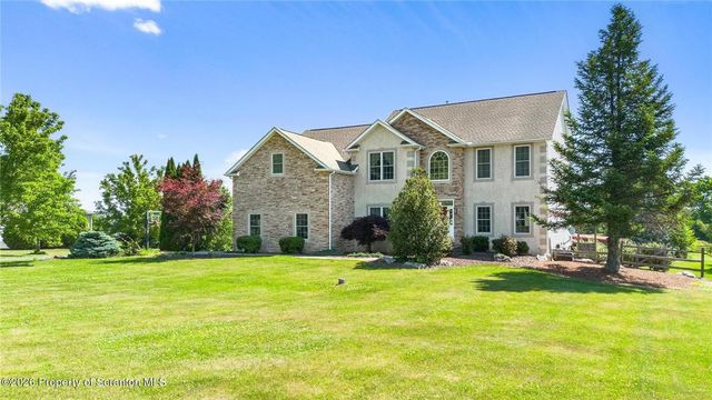 562 Country Club Road, Easton, PA 18045