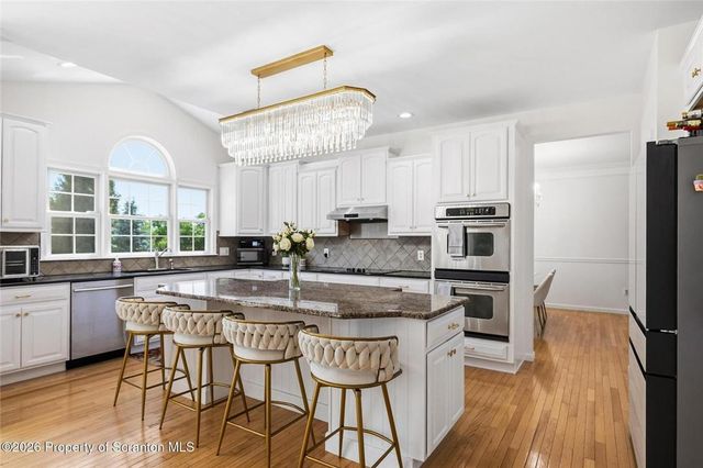 562 Country Club Road, Easton, PA 18045