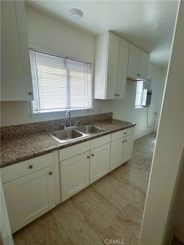 253 E Villa Street 6, Pasadena, CA 91101