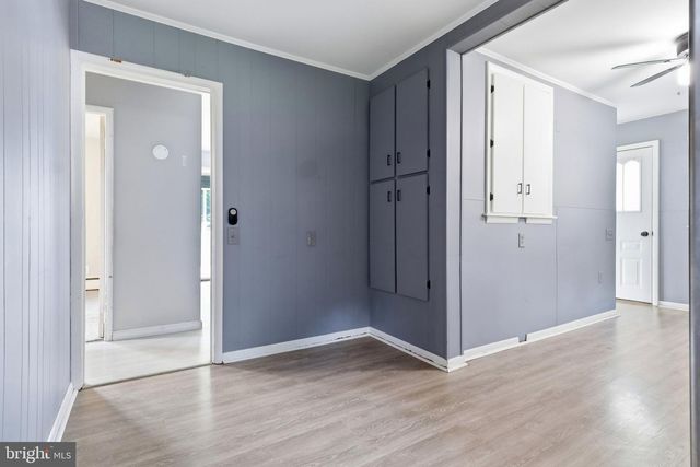 1213 S LAKE RD, Spring Grove, PA 17362