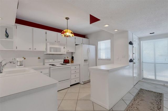 448 CERROMAR ROAD 289, Venice, FL 34293