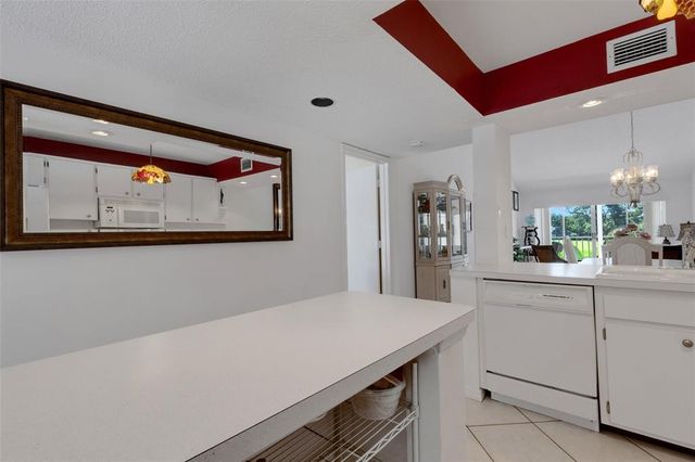 448 CERROMAR ROAD 289, Venice, FL 34293
