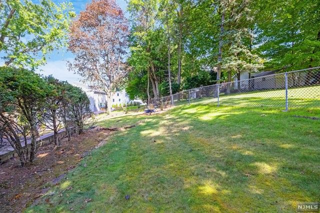 107 Hendrickson Street, Haworth, NJ 07641
