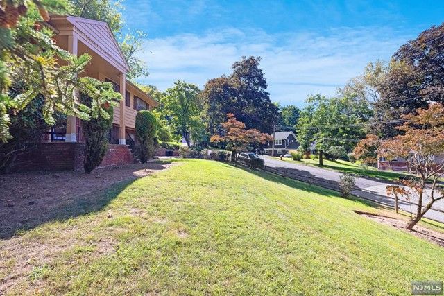 107 Hendrickson Street, Haworth, NJ 07641