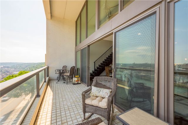111 Grandview Ave 702, Mt Washington, PA 15211
