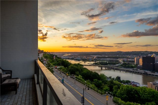 111 Grandview Ave 702, Mt Washington, PA 15211