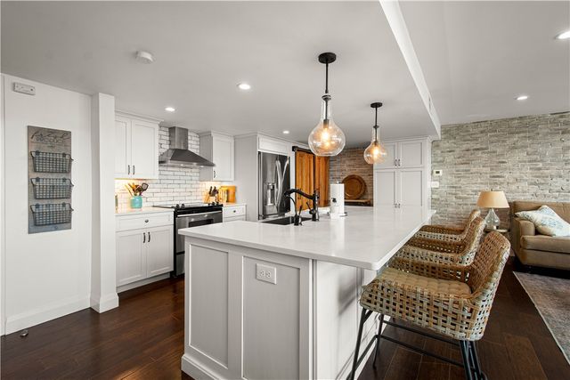 111 Grandview Ave 702, Mt Washington, PA 15211