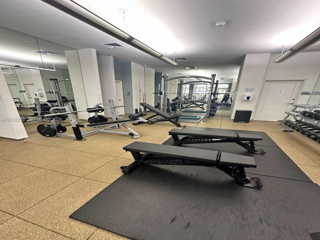 10275 Collins Ave 1428, Bal Harbour, FL 33154