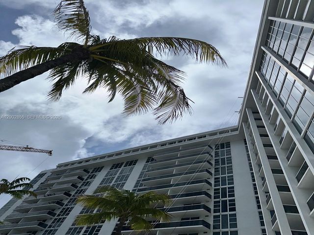 10275 Collins Ave 1428, Bal Harbour, FL 33154