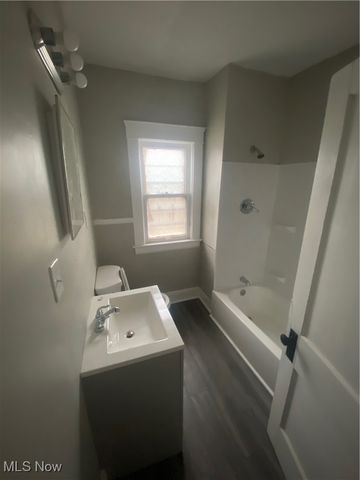 12514 Locke Avenue, Cleveland, OH 44108