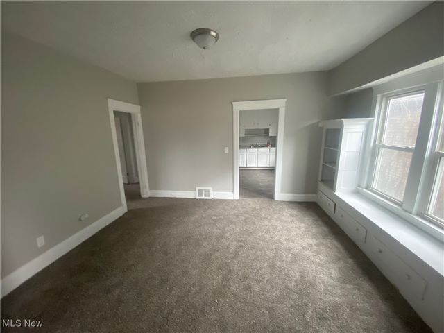 12514 Locke Avenue, Cleveland, OH 44108