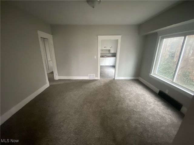 12514 Locke Avenue, Cleveland, OH 44108