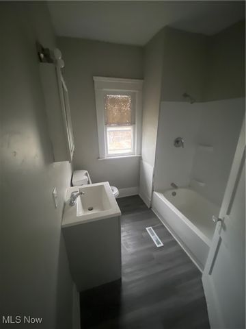 12514 Locke Avenue, Cleveland, OH 44108