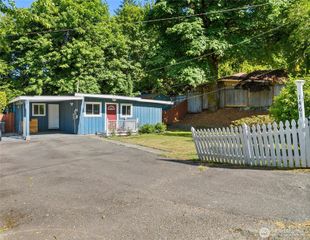 1461 Bill Avenue, Port Orchard, WA 98366