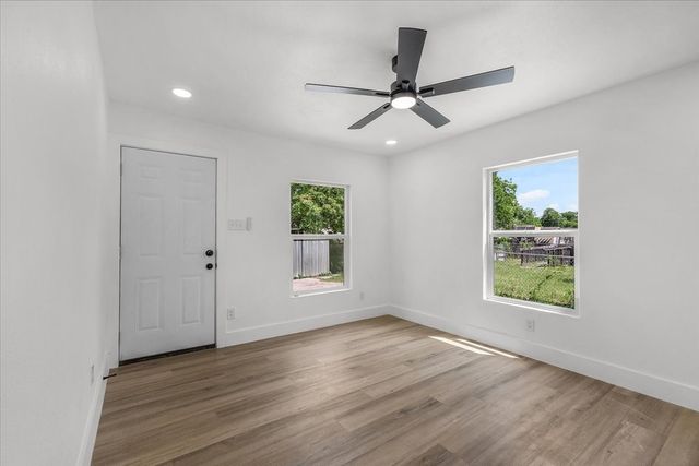 1808 Glenmore Avenue, Fort Worth, TX 76102