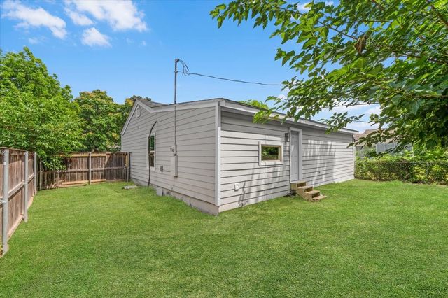 1808 Glenmore Avenue, Fort Worth, TX 76102
