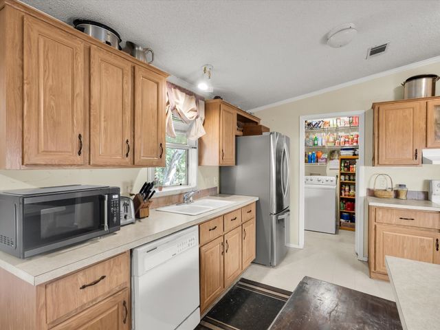 6624 Ice House Road, Weatherford, TX 76085