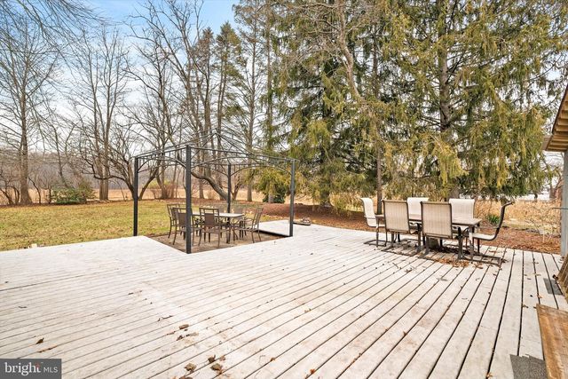 1360 EDINBURG RD, West Windsor, NJ 08550