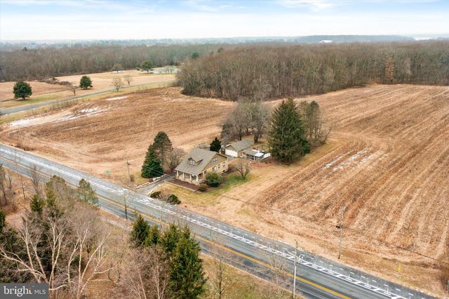 1360 EDINBURG RD, West Windsor, NJ 08550