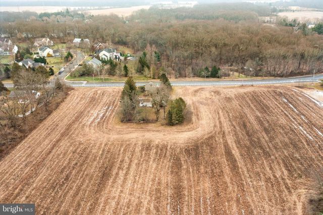 1360 EDINBURG RD, West Windsor, NJ 08550