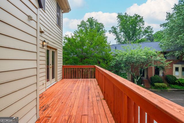 1354 Sheffield Glen Way NE, Atlanta, GA 30329