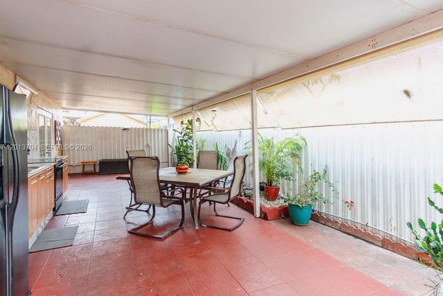 7411 W 33rd Ave, Hialeah, FL 33018