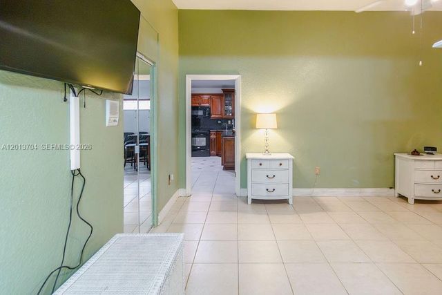 7411 W 33rd Ave, Hialeah, FL 33018
