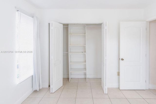 7411 W 33rd Ave, Hialeah, FL 33018