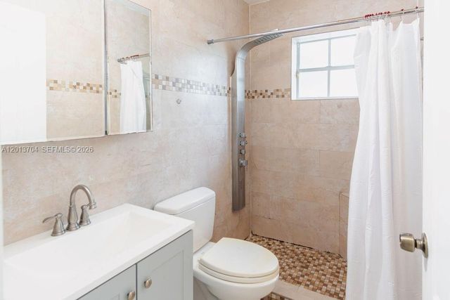 7411 W 33rd Ave, Hialeah, FL 33018