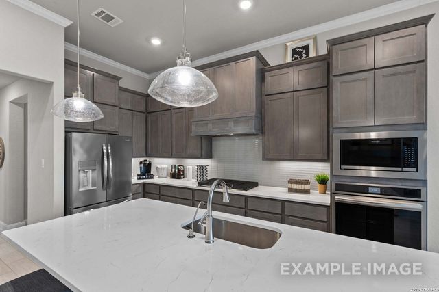 165 Jereth Crossing, Castroville, TX 78009