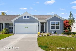 1591 N Village Circle, Kalamazoo, MI 49009