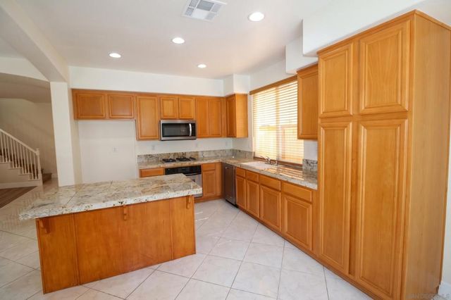 1499 Enchante, Oceanside, CA 92056