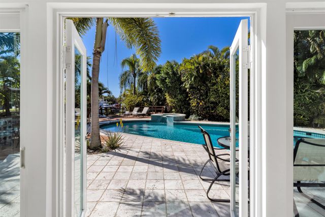 794 Staghorn Court, Boca Raton, FL 33432