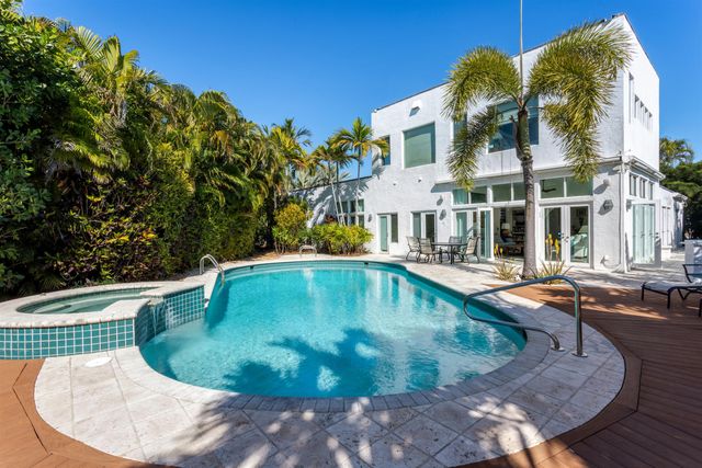 794 Staghorn Court, Boca Raton, FL 33432
