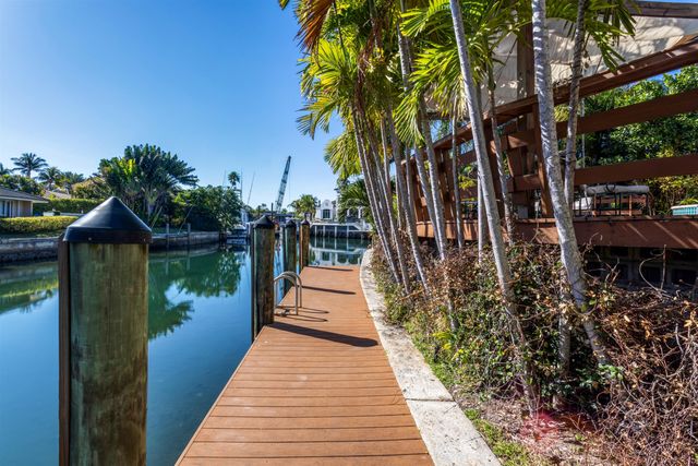 794 Staghorn Court, Boca Raton, FL 33432