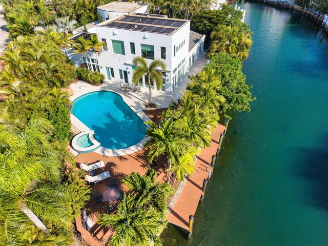 794 Staghorn Court, Boca Raton, FL 33432