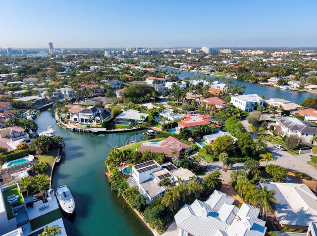 794 Staghorn Court, Boca Raton, FL 33432