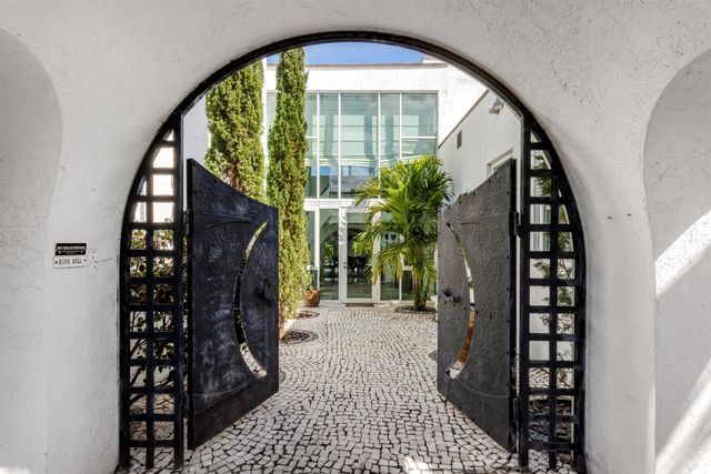 794 Staghorn Court, Boca Raton, FL 33432