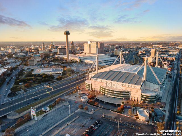 2658 E Commerce, San Antonio, TX 78203