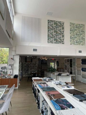 7111 Biscayne Blvd, Miami, FL 33138