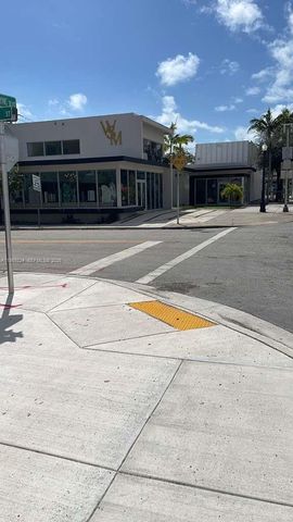 7111 Biscayne Blvd, Miami, FL 33138