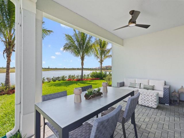 721 SE Fascino Circle, Port St. Lucie, Port St Lucie, FL 34984