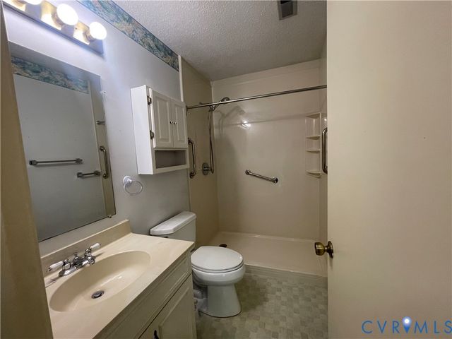 3008 W Grant St, Hopewell, VA 23860