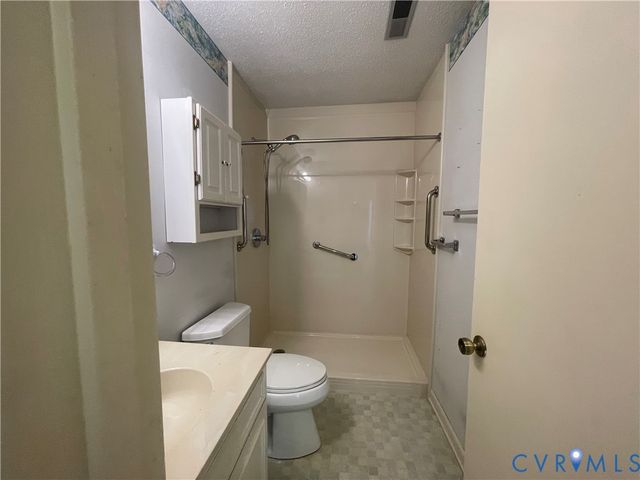 3008 W Grant St, Hopewell, VA 23860
